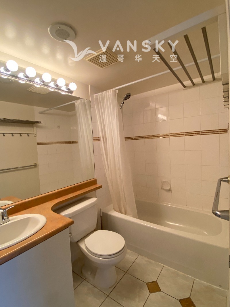 260407172845_Ensuite Bathroom.jpg